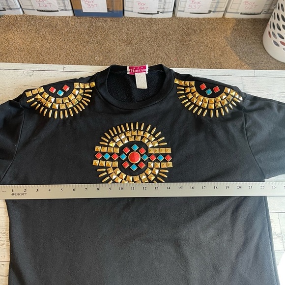 Vintage S.B. Collections Studded Shoulder Pad Sweatshirt Medium - Picture 9 of 11